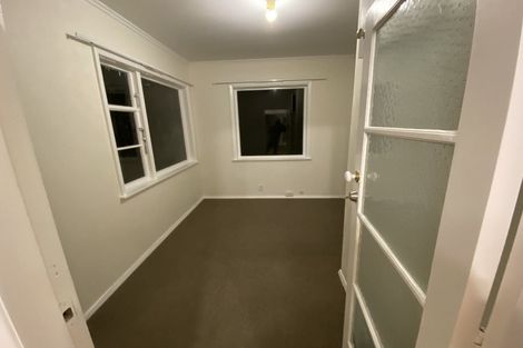 Photo of property in 158f1 Newlands Road, Newlands, Wellington, 6037