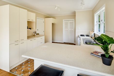 Photo of property in 44 Saint Johns Terrace, Tawa, Wellington, 5028