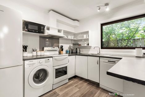 Photo of property in 163u4 Queens Drive, Lyall Bay, Wellington, 6022