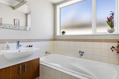 Photo of property in 9 Gibbs Drive, Woodend, 7610