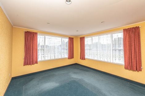 Photo of property in 30 Miro Street, Castlecliff, Whanganui, 4501