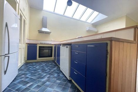 Photo of property in 61 Owen Street, Newtown, Wellington, 6021