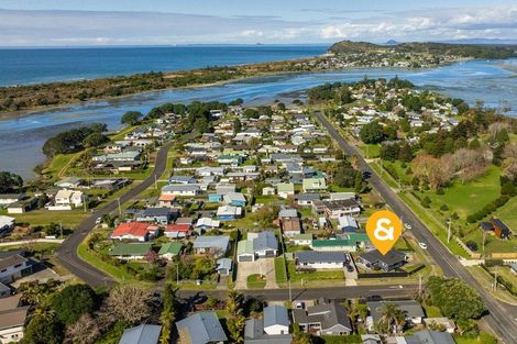 Photo of property in 44 Athenree Road, Athenree, Katikati, 3177