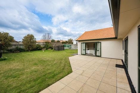 Photo of property in 28 Arataki Road, Havelock North, 4130