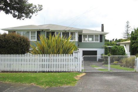 Photo of property in 39 Shortt Avenue, Mangere Bridge, Auckland, 2022