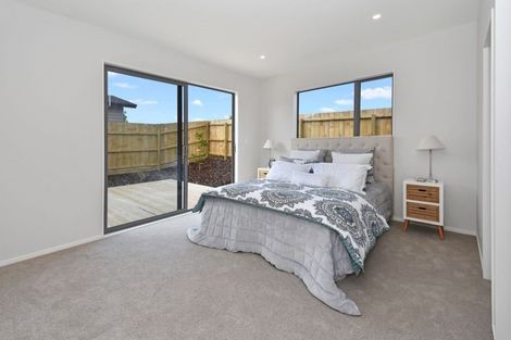 Photo of property in 13 Huahua Crescent, Papakura, 2110