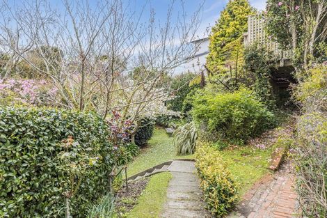 Photo of property in 18 Tawa Terrace, Tawa, Wellington, 5028