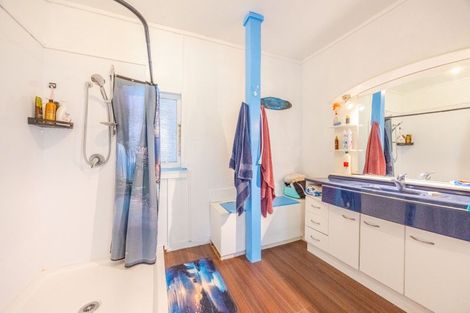 Photo of property in 7 Charlotte Street, Takapau, 4203