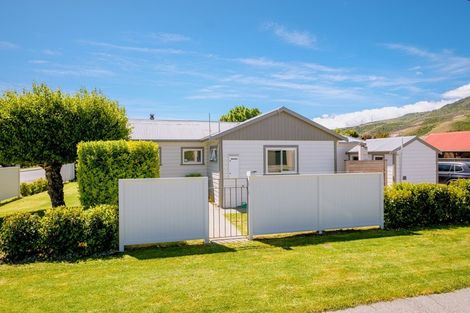 Photo of property in 13 Ray Street, Cromwell, 9310