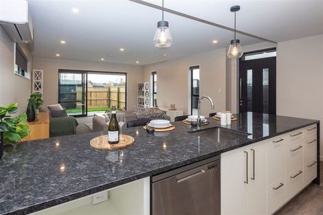 Photo of property in 4 Lussa Close, Broomfield, Christchurch, 8042