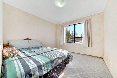 Photo of property in 1 Heathberry Close, Papatoetoe, Auckland, 2025