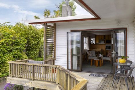 Photo of property in 18 Otupai Street, Two Mile Bay, Taupo, 3330