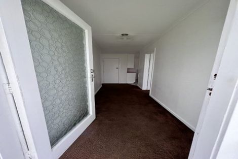 Photo of property in 93 Henderson Valley Road, Henderson, Auckland, 0612