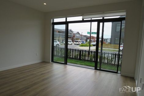 Photo of property in 28 Hea Road, Hobsonville, Auckland, 0616