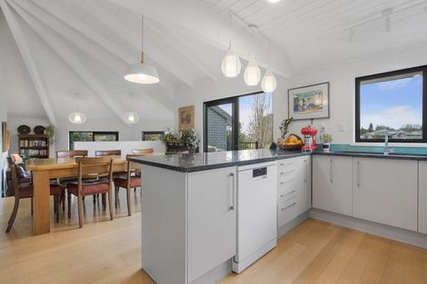 Photo of property in 52 Links View Drive, Omokoroa, 3114