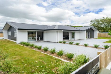Photo of property in 656a Pioneer Highway, Highbury, Palmerston North, 4412