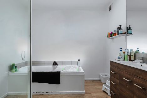 Photo of property in 35 Taupo View Road, Taupo, 3330