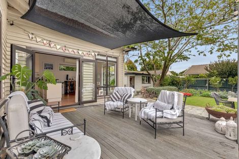 Photo of property in 14 Tui Street, Fendalton, Christchurch, 8041