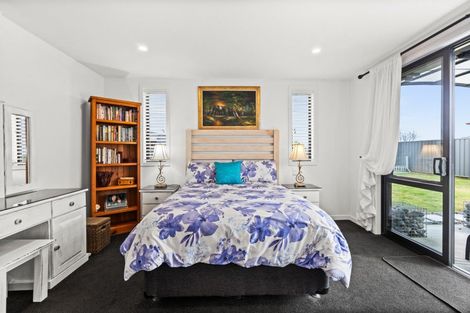 Photo of property in 11 Aparima Place, Awatoto, Napier, 4110