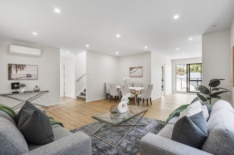 Photo of property in 15d/1 Verran Road, Birkenhead, Auckland, 0626