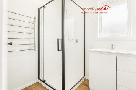 Photo of property in 16 Serjeant Street, Henderson, Auckland, 0612