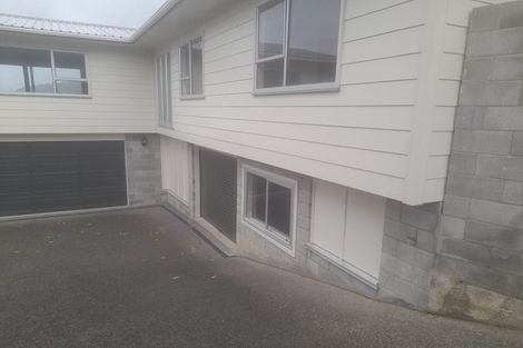 Photo of property in 43 Sunnyview Drive, Brown Owl, Upper Hutt, 5018