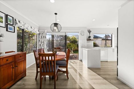 Photo of property in 17 Alderney Close, Taradale, Napier, 4112