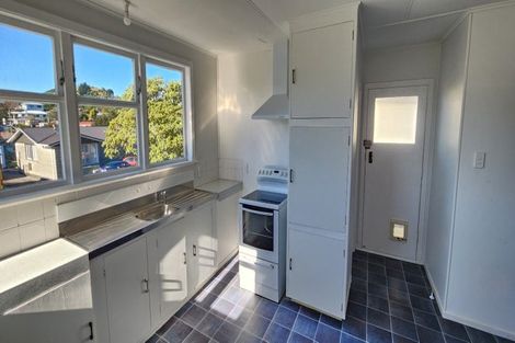 Photo of property in 12 Regent Place, Blagdon, New Plymouth, 4310