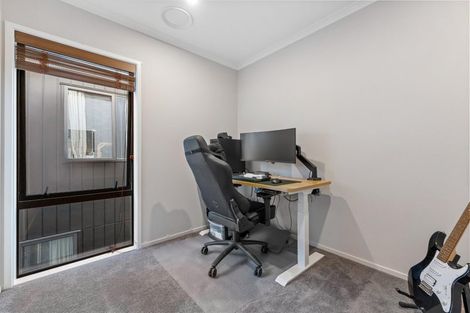 Photo of property in 4 Kapia Road, Westgate, Auckland, 0614