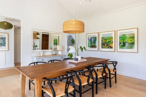 Photo of property in 5 Lens Way, Acacia Bay, Taupo, 3385