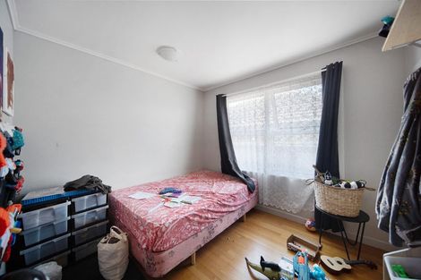 Photo of property in 9 Malcolm Place, Mangere East, Auckland, 2024