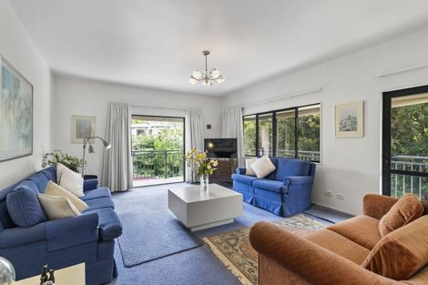 Photo of property in 2/47 Glencoe Road, Browns Bay, Auckland, 0630