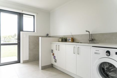 Photo of property in 11 Mike Smith Drive, Cambridge, 3434