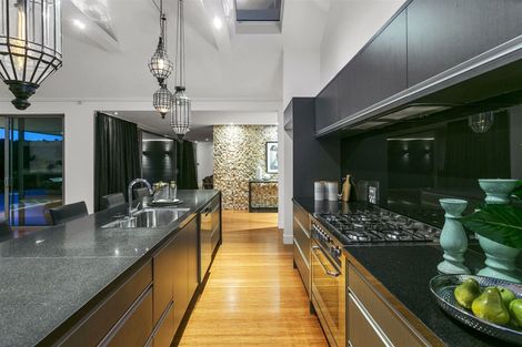 Photo of property in 6 Kerema Way, Schnapper Rock, Auckland, 0632