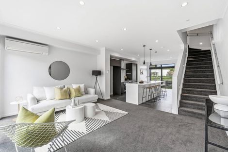 Photo of property in 10 Alexander Willis Crescent, Hobsonville, Auckland, 0616