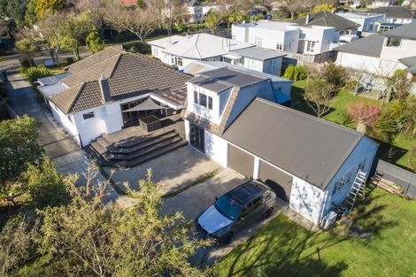 Photo of property in 18 Ake Ake Avenue, Hokowhitu, Palmerston North, 4410