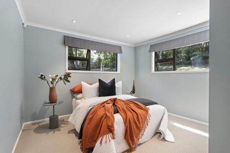 Photo of property in 6 Otitori Bay Road, Titirangi, Auckland, 0604