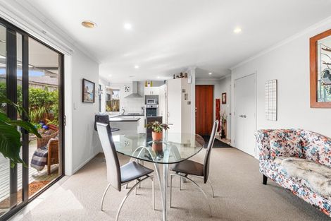 Photo of property in 5 Kirtle Close, Pyes Pa, Tauranga, 3112