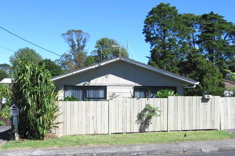 Photo of property in 23 Cron Avenue, Te Atatu South, Auckland, 0610