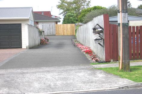 Photo of property in 76a Sturges Road, Henderson, Auckland, 0612