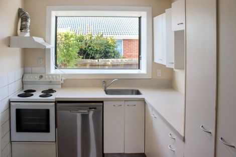 Photo of property in 102 Merrin Street, Avonhead, Christchurch, 8042