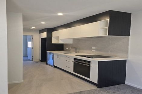 Photo of property in 11 Seymour Road, Sunnyvale, Auckland, 0612