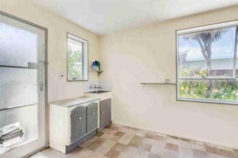 Photo of property in 2/136 Wainoni Road, Avondale, Christchurch, 8061