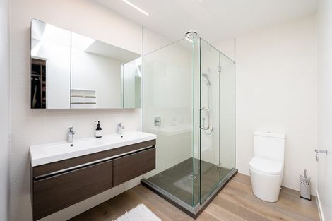 Photo of property in 4 Mcdonald Street, Wanaka, 9305