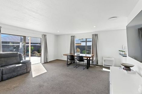 Photo of property in 3b Cobden Place, Woodend, 7610