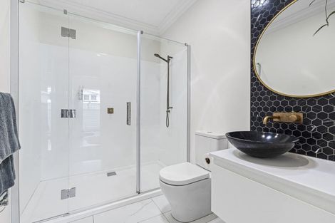 Photo of property in 33 Ballance Street, Lower Vogeltown, New Plymouth, 4310