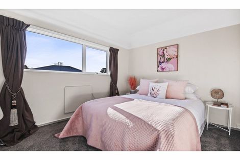 Photo of property in 2 Hatfield Place, Avonhead, Christchurch, 8042
