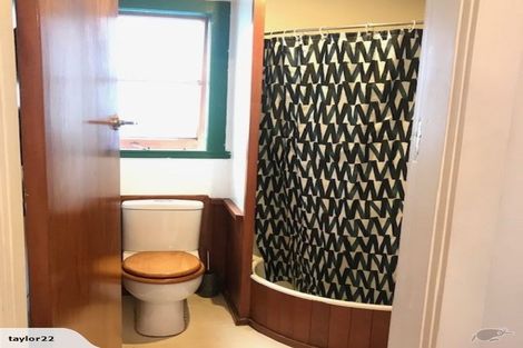 Photo of property in 9 Myrtle Crescent, Mount Cook, Wellington, 6021