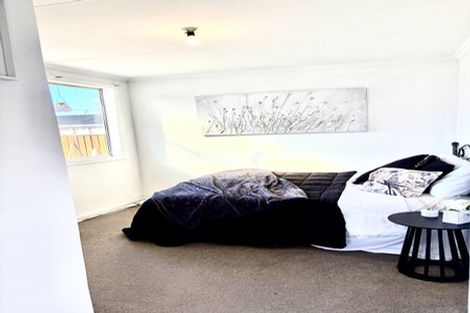 Photo of property in 16a Hall Place, Foxton Beach, Foxton, 4815