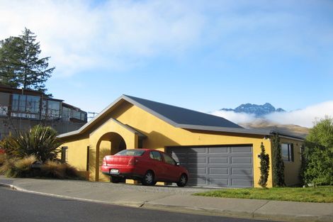 Photo of property in 33 Highview Terrace, Queenstown, 9300